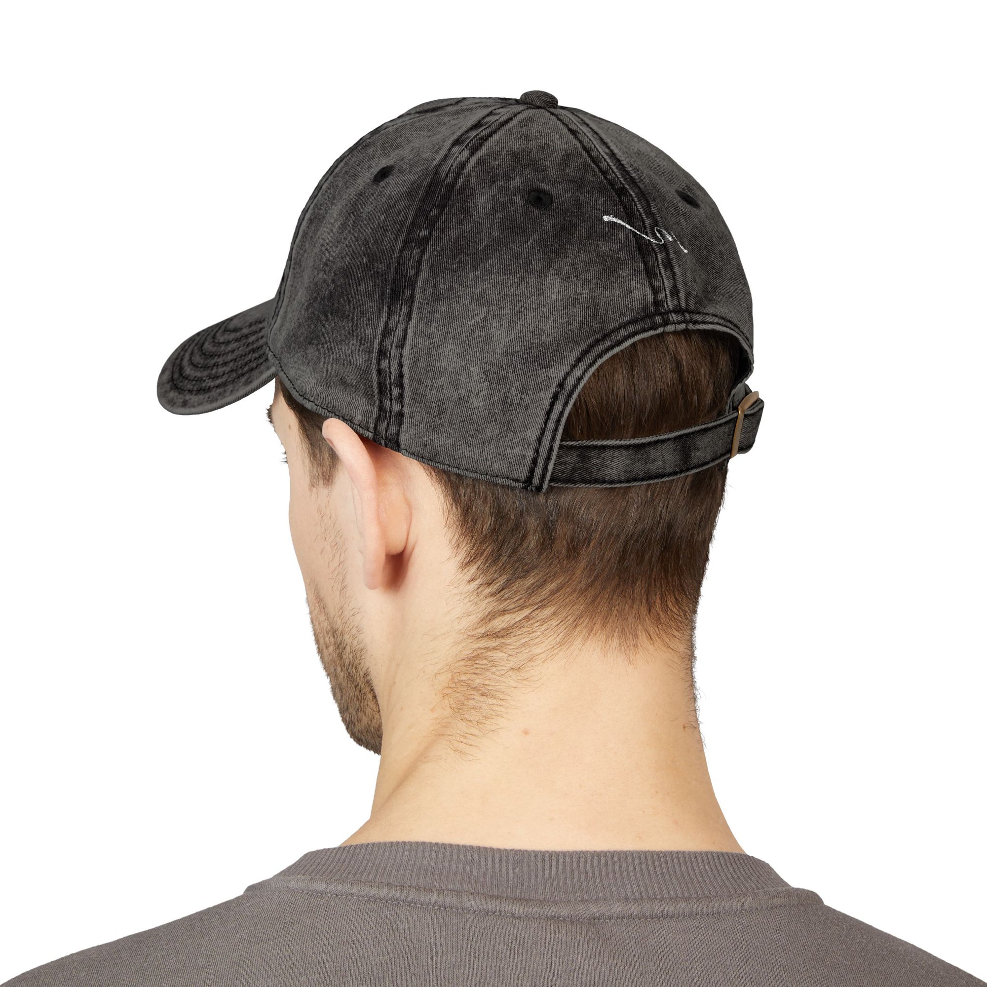 Juro - Vintage Embroidered Cap