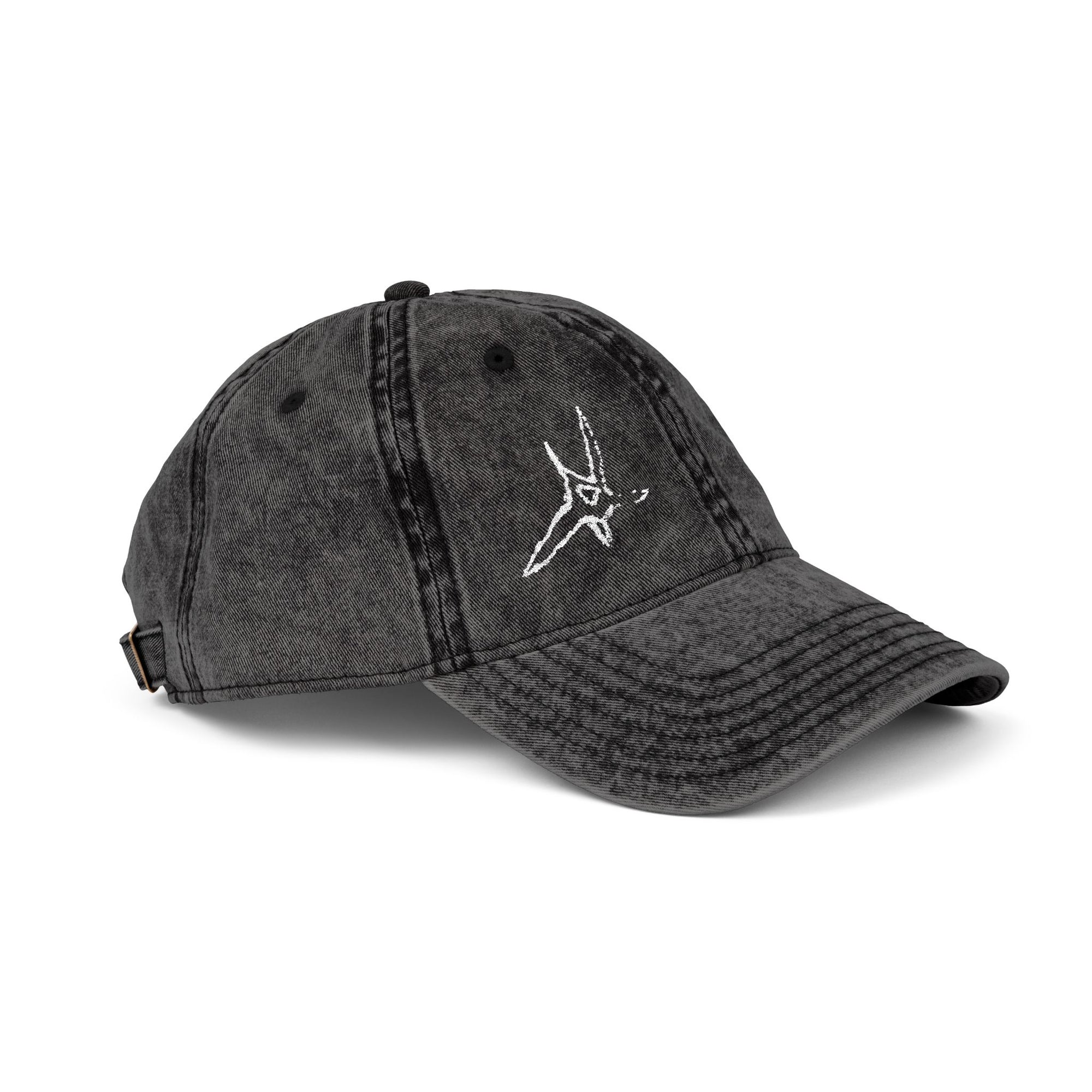 Juro - Vintage Embroidered Cap